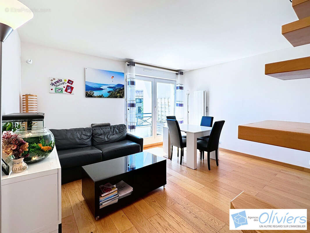 Appartement à VOISINS-LE-BRETONNEUX