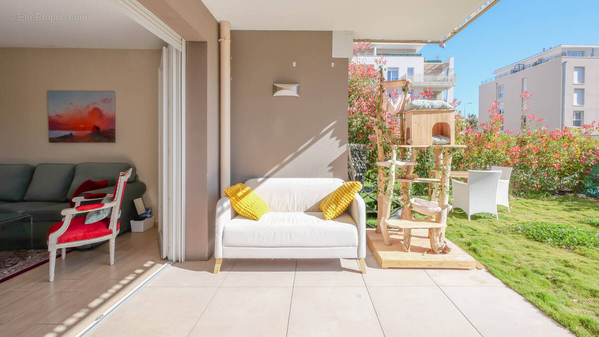 Appartement à HYERES