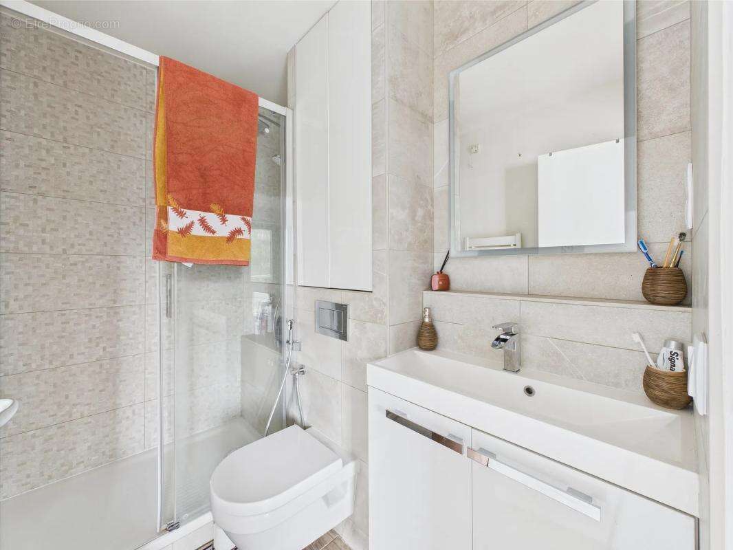 Appartement à MONTROUGE