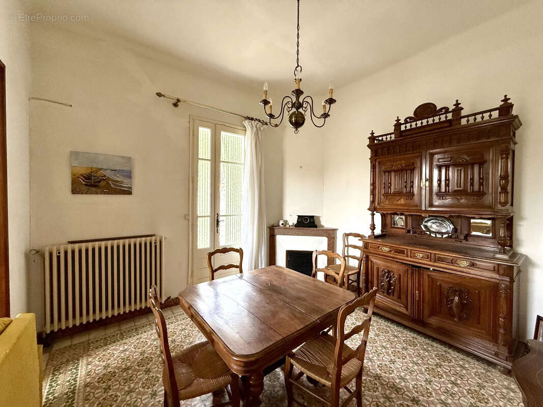 Maison à SAINT-GENIES-DE-MALGOIRES