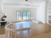 Photo 1 - Maison à ENTRECASTEAUX