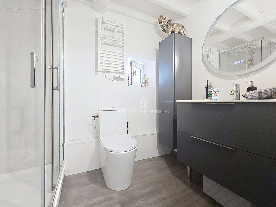 Appartement à VILLENEUVE-LES-AVIGNON