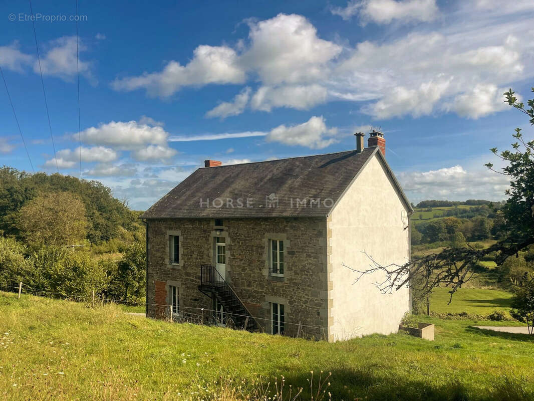 Maison 161 m² à Evaux-Les-Bains  - photo 4