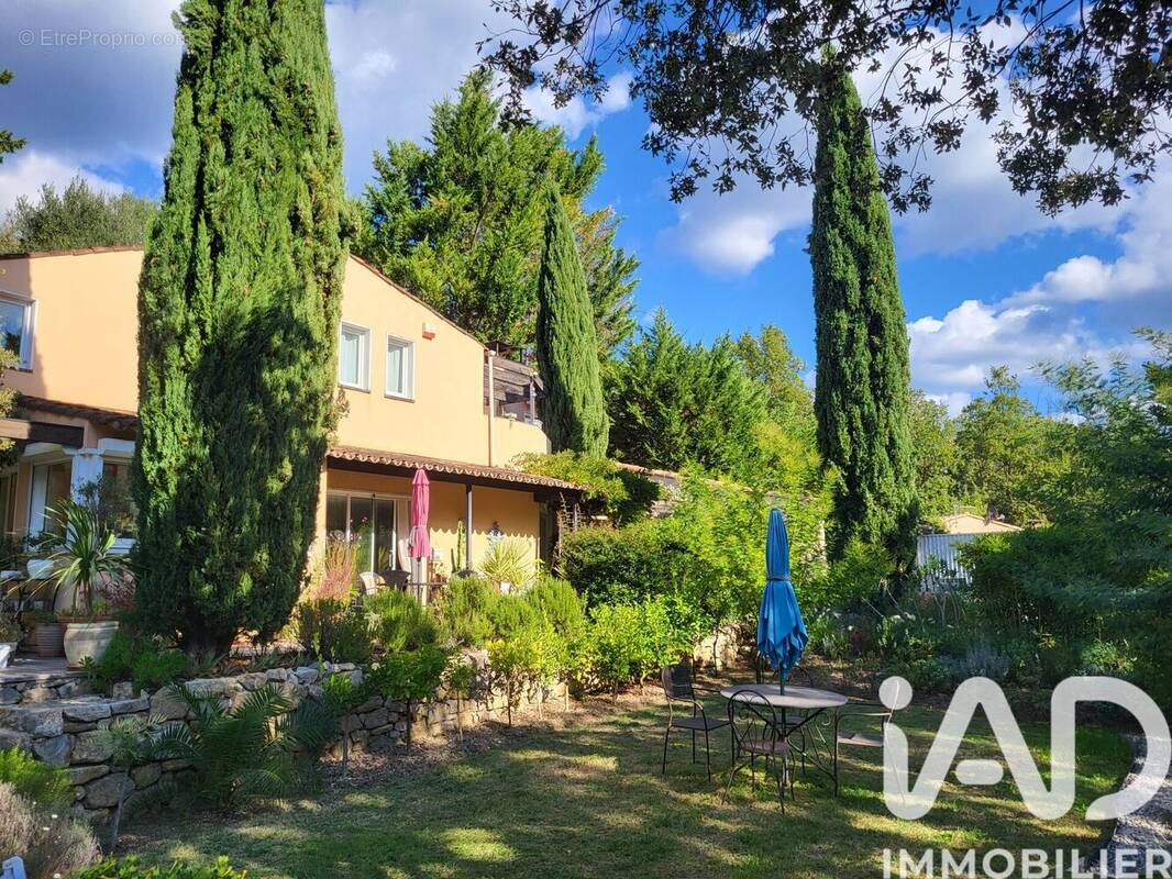 Photo 1 - Maison à COTIGNAC