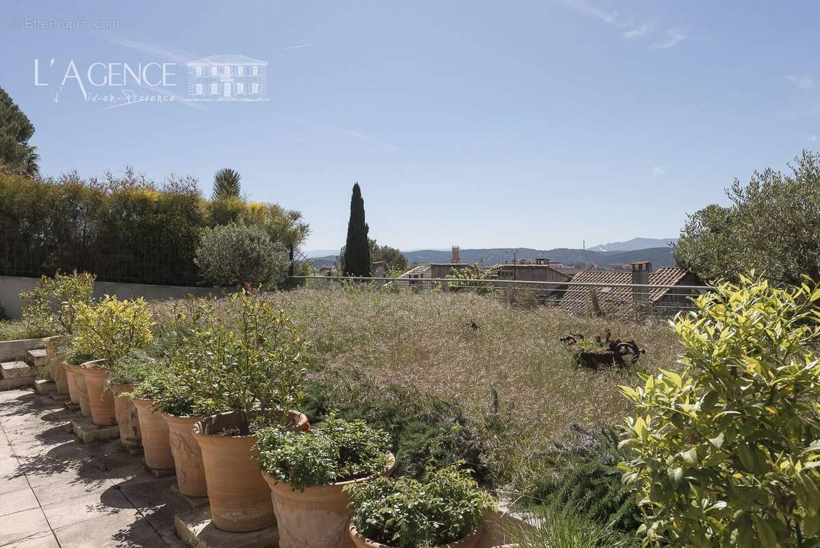 Appartement à AIX-EN-PROVENCE