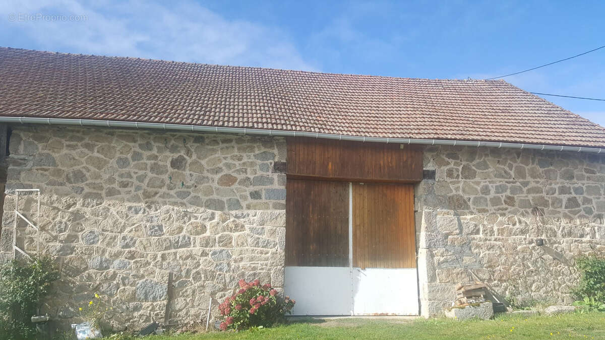 Maison à MERINCHAL