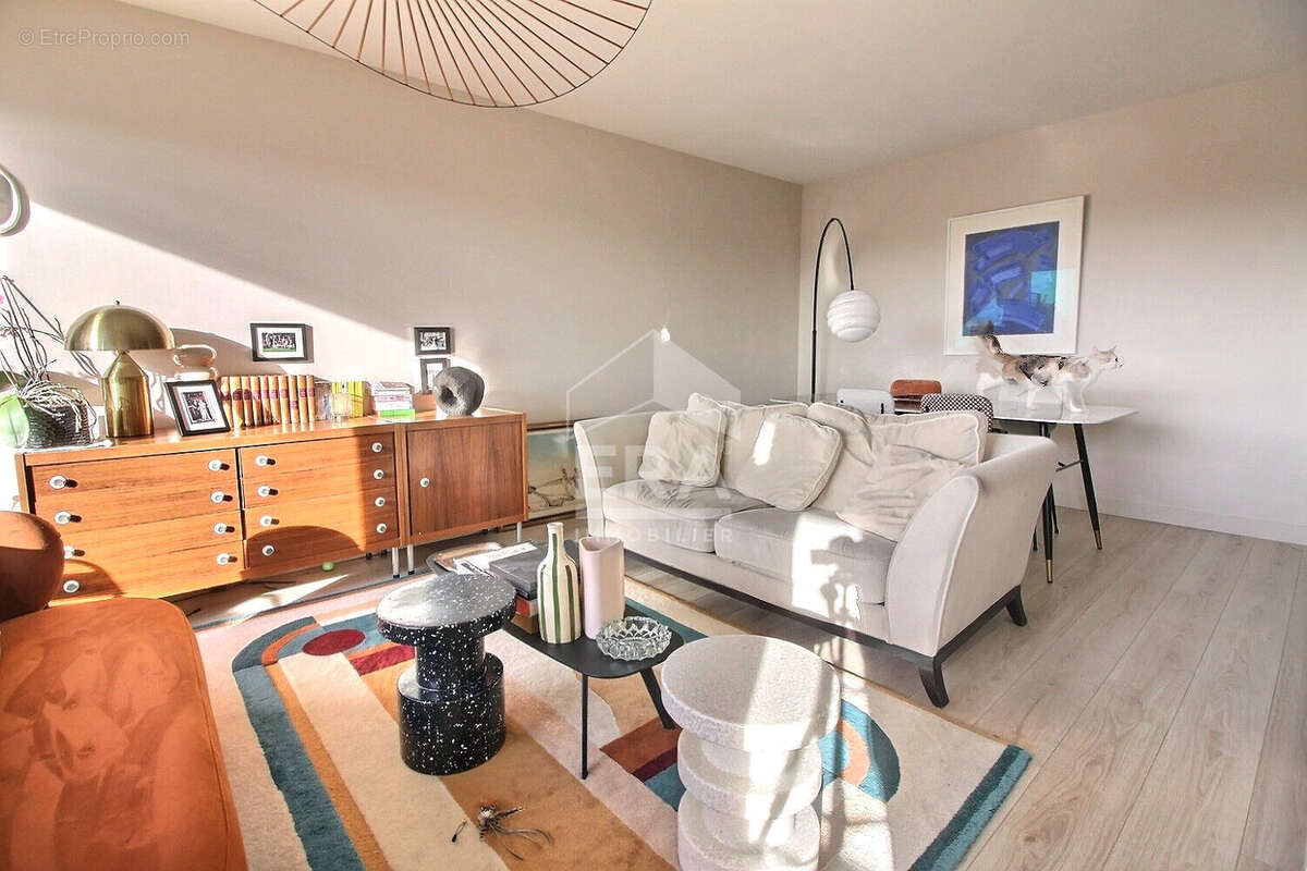 Appartement à CLICHY