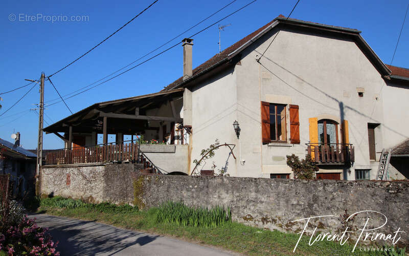 Maison à SEYSSEL