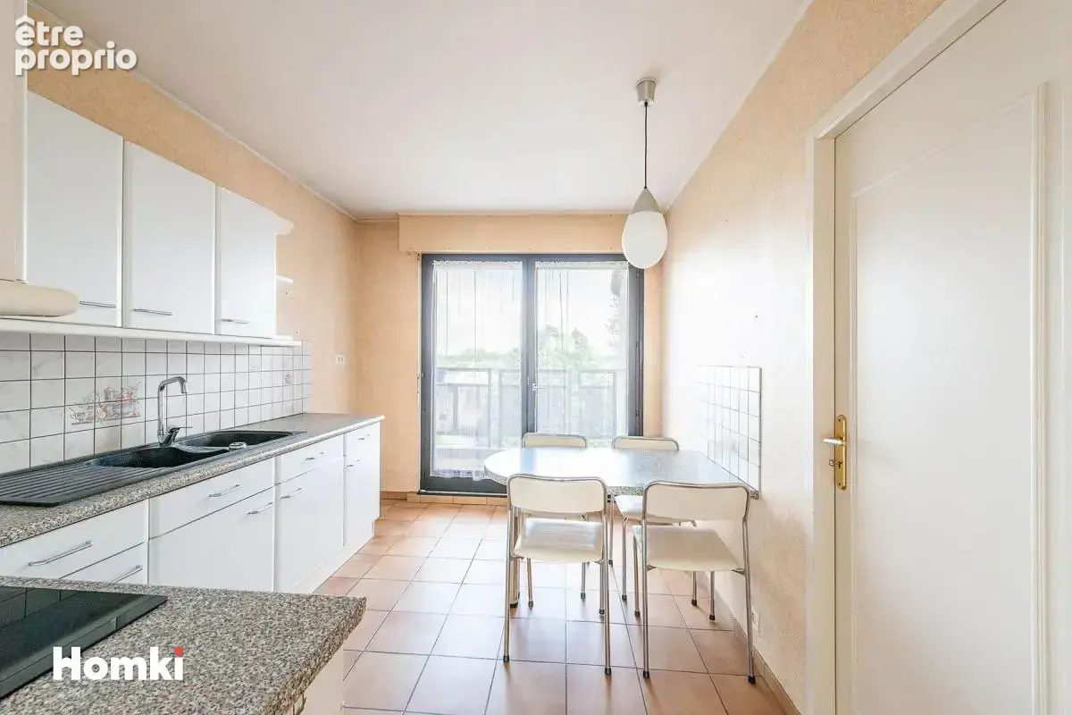 SAINT-AMAND-LES-EAUX – Appartement duplex T3 avec terrasse, balcon, parking et ascenseur – Résidence recherchée - photo 7