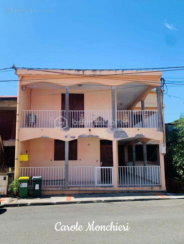 Maison à CAPESTERRE-BELLE-EAU