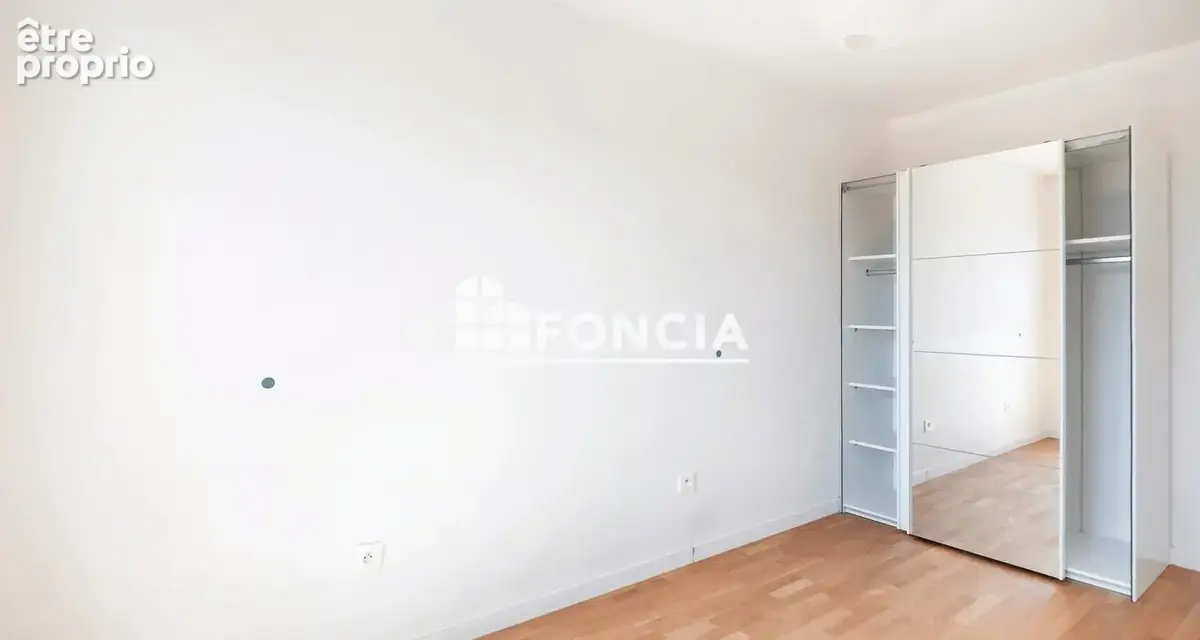 Appartement lumineux au pied des transports et commerces - photo 7