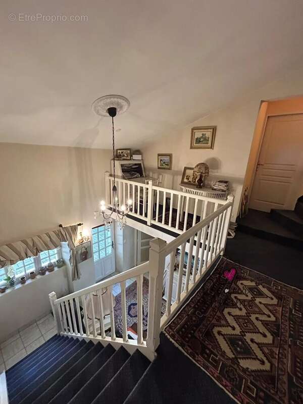 Maison à CHANTELOUP-LES-BOIS