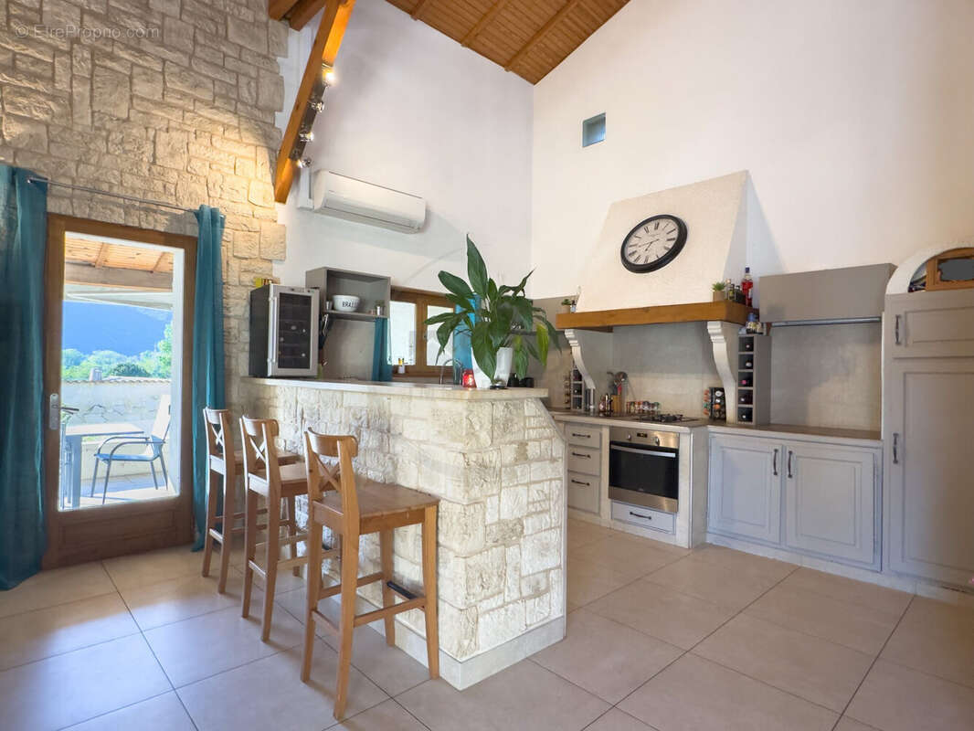 Maison à LA COUCOURDE