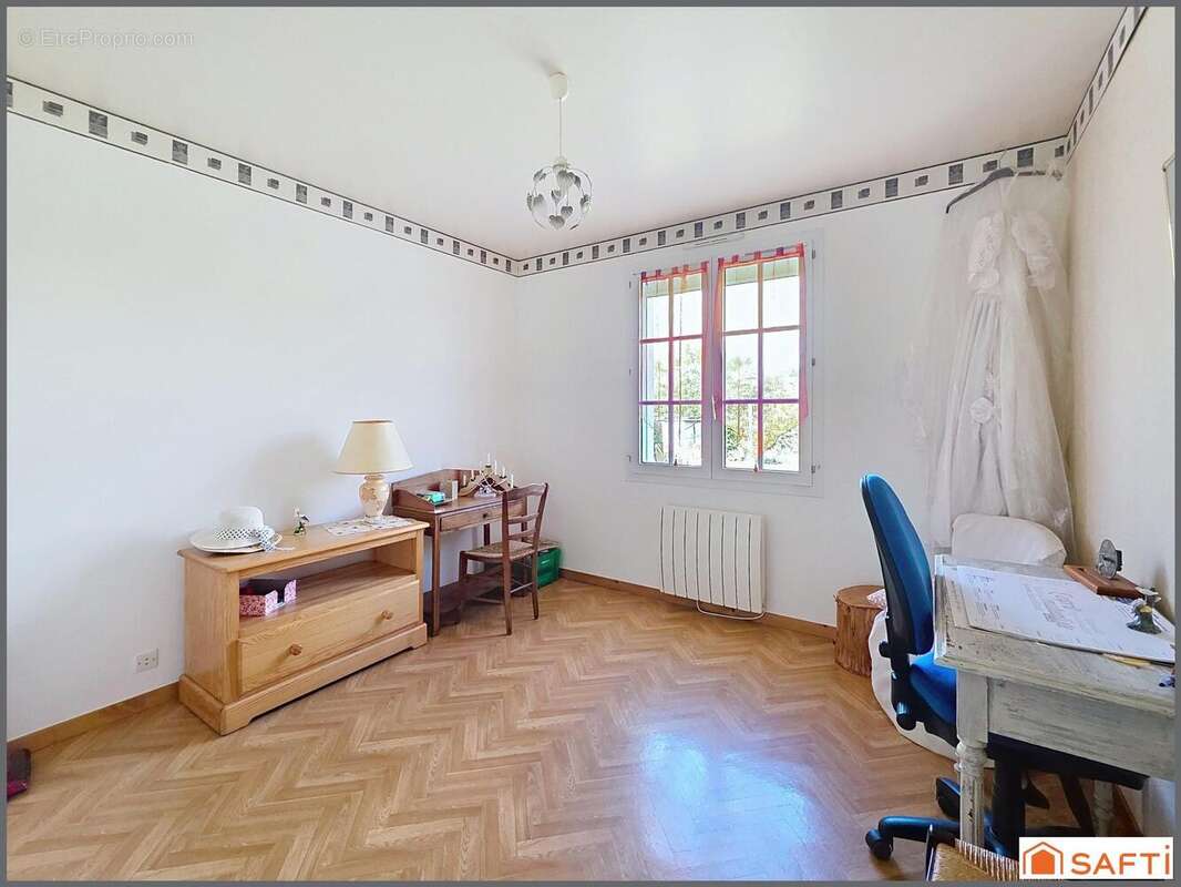 Photo 9 - Maison à ARGENTON-CHATEAU