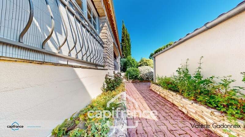 Maison à SAINTE-SOULLE