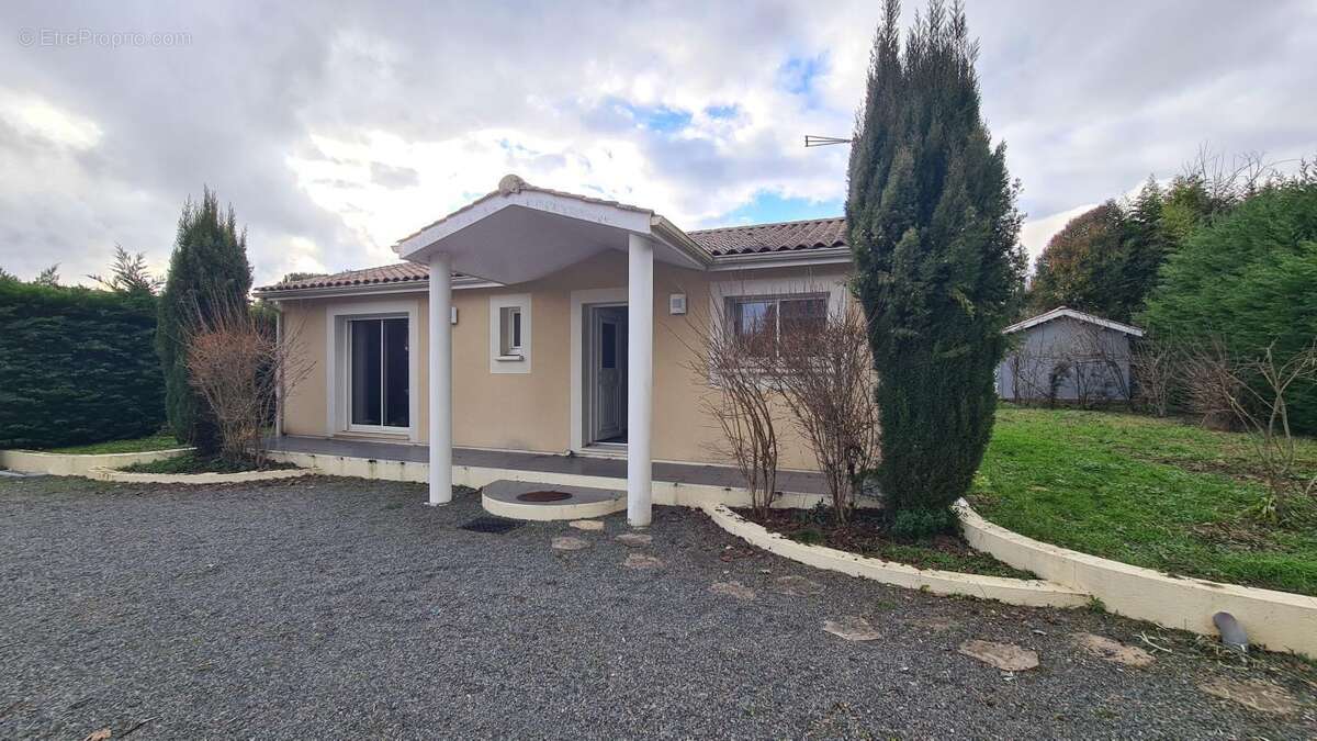 Maison à BOURG