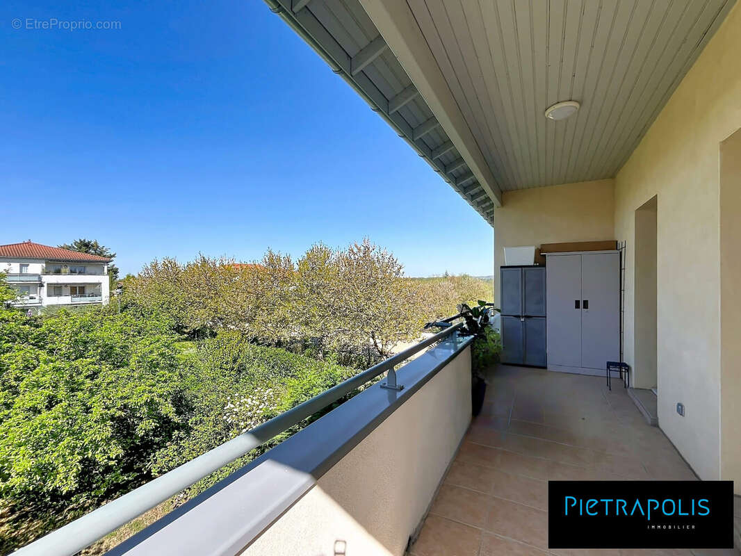 Appartement 66 m² à Anse  - photo 9