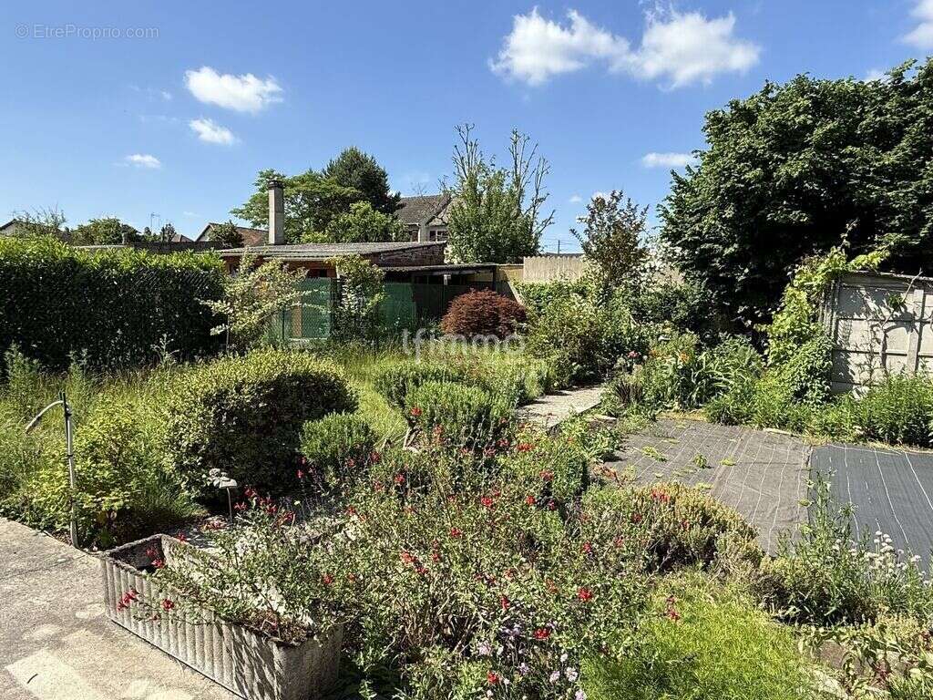 Maison à TREMBLAY-EN-FRANCE