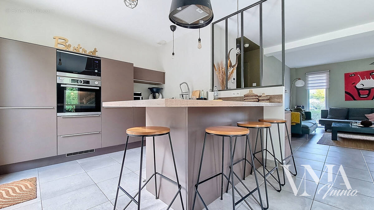 Maison à CAILLOUX-SUR-FONTAINES