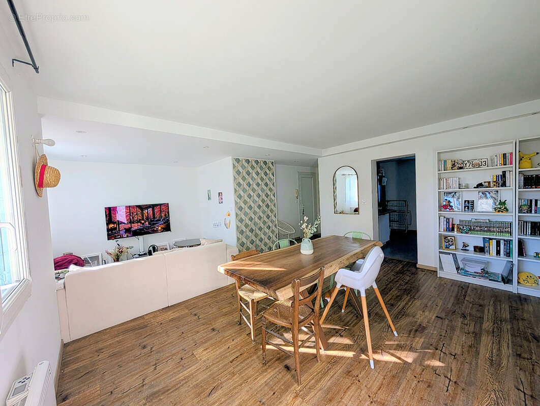 Appartement à SOUES