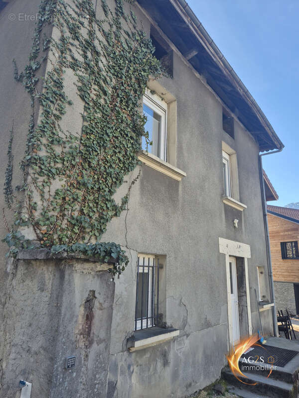 Maison à PONTCHARRA