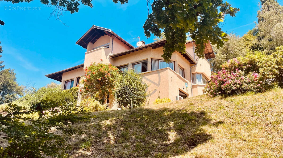 Maison à LA COTE-SAINT-ANDRE