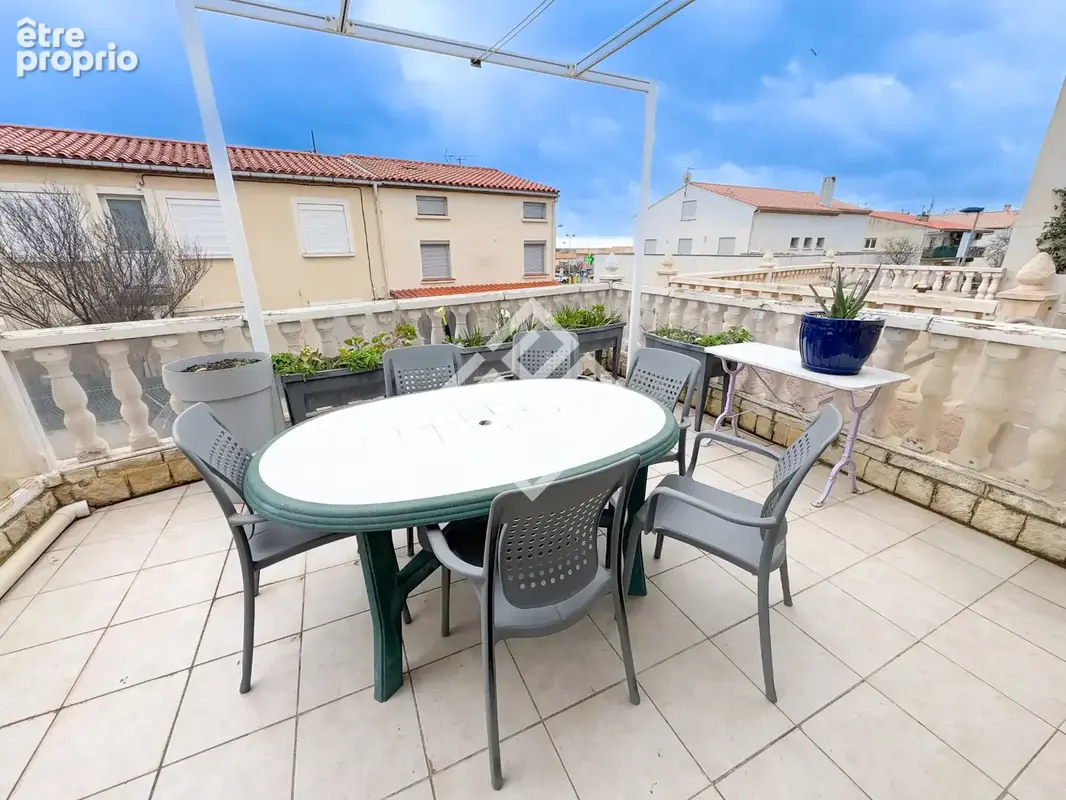 Spacieuse maison avec terrasses et garage en bord de mer - photo 9