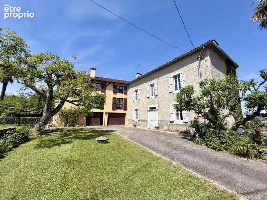Photo Maison à Labarthe-Riviere au prix de 399 000€