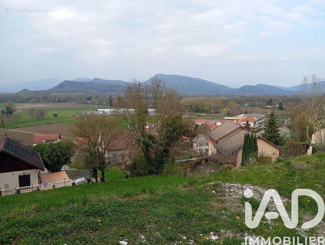 Photo 2 - Terrain à SAINT-GENIX-SUR-GUIERS