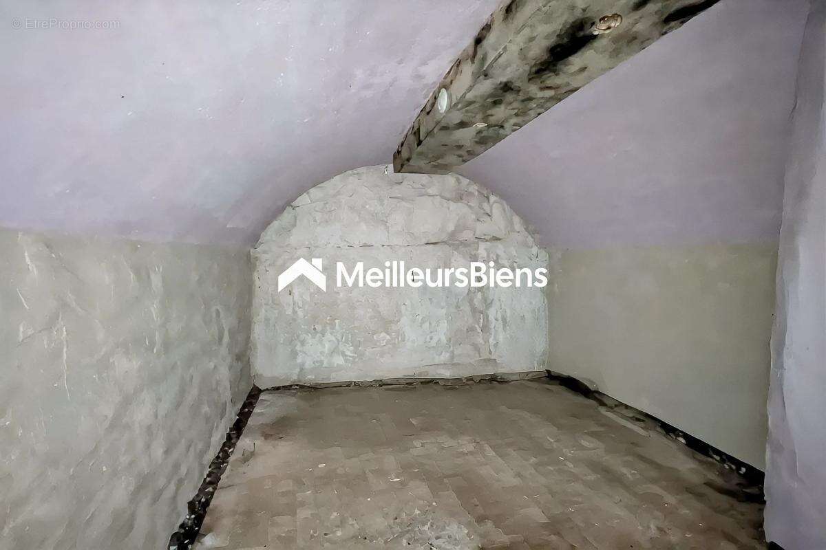 Commerce à MEULAN