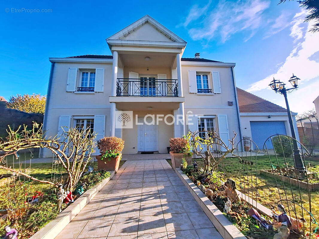 Maison à LEUVILLE-SUR-ORGE