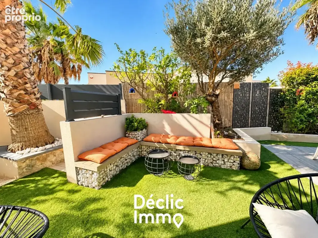 Villa contemporaine  5 chambres  piscine  vue mont saint-loup  vendue meublée - photo 3