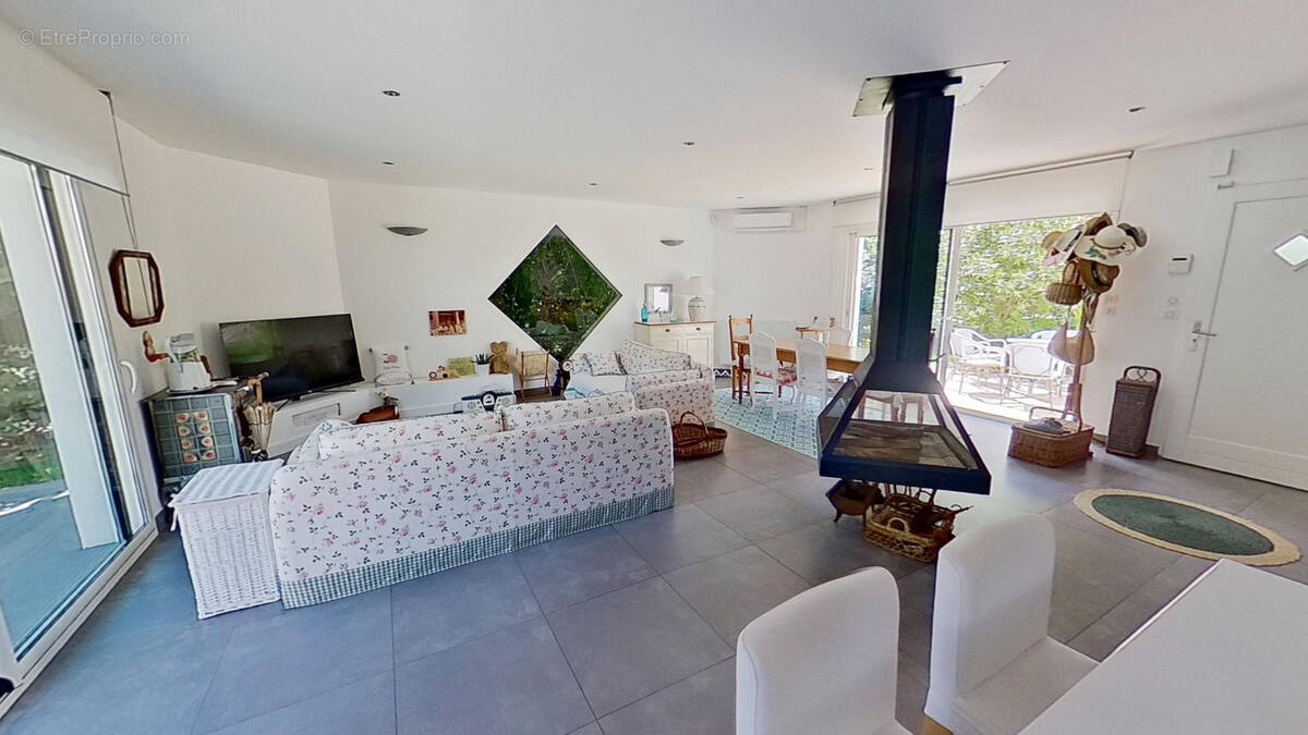 Maison à GUJAN-MESTRAS