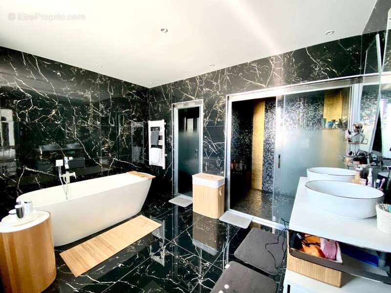 Maison à CHEVIGNY-SAINT-SAUVEUR