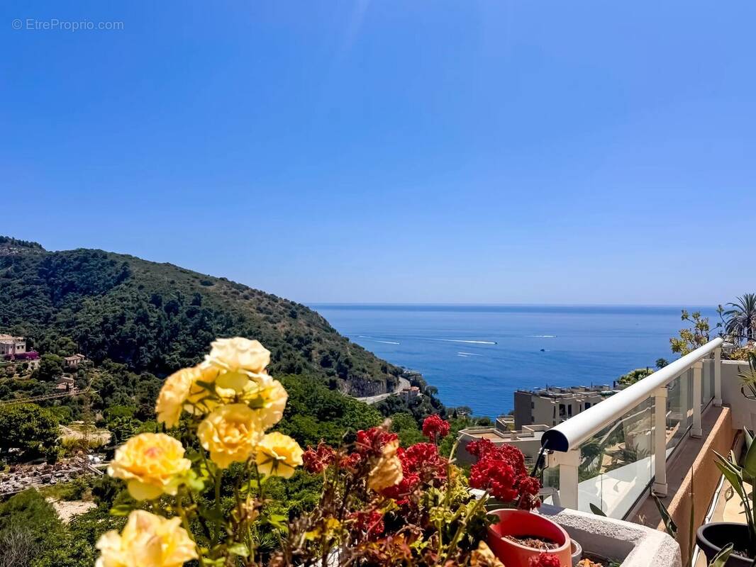 Appartement à EZE