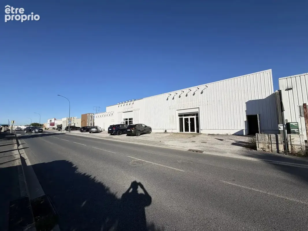Castres local commercial - photo 11