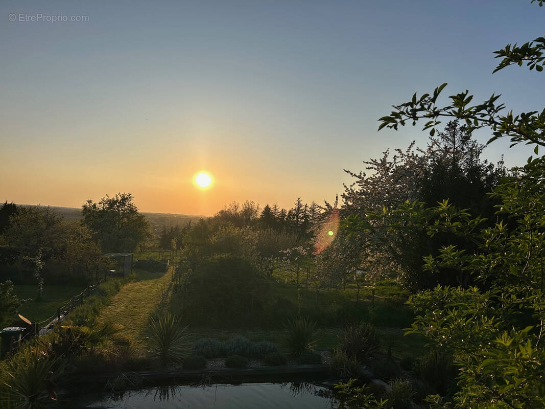 Maison à BRISSAC-QUINCE