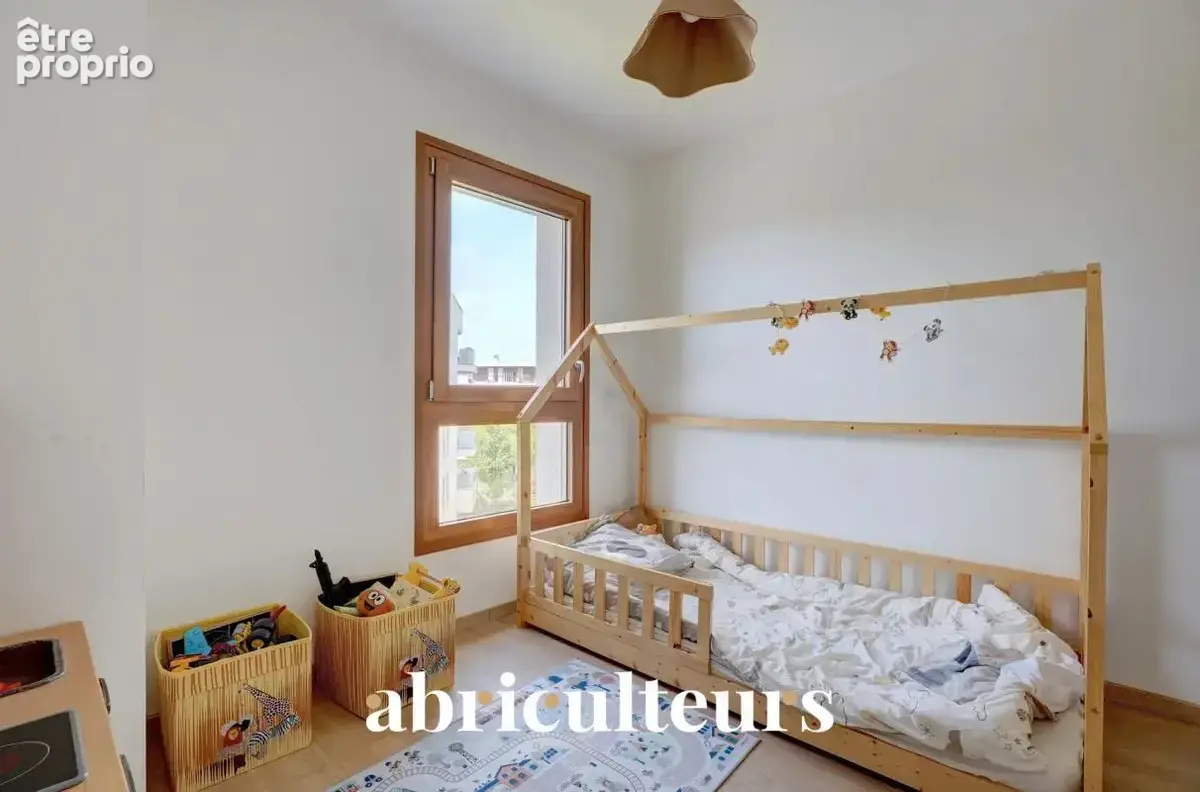 Appartement au dernier étage d'une résidence sécurisé en vente à Saint-Priest (69800) - photo 9
