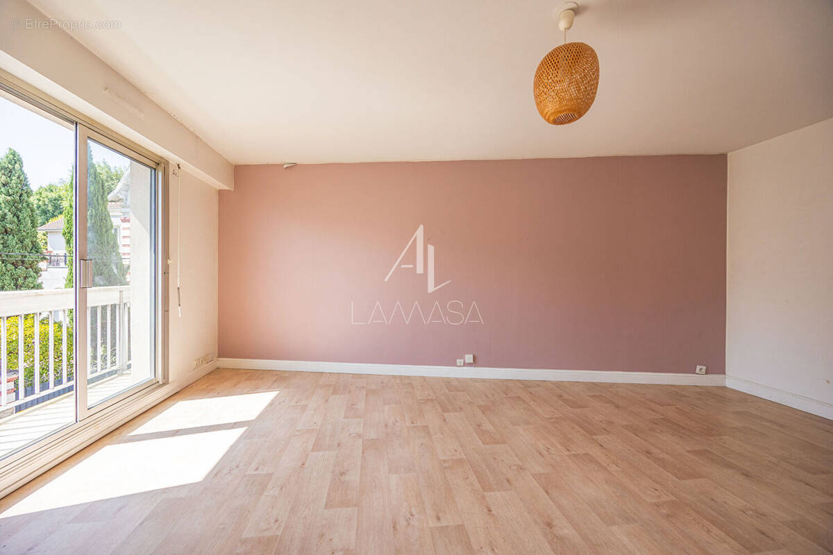 Appartement à THORIGNY-SUR-MARNE
