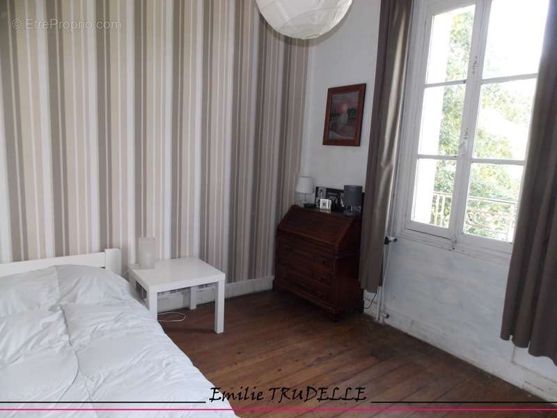 Maison à LA CHARTRE-SUR-LE-LOIR