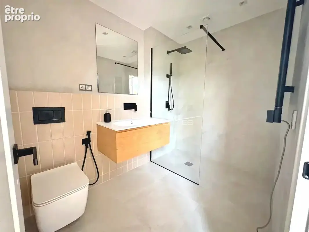 ROQUEBRUNE-CAP-MARTIN : Villa rénovée 4 chambres avec piscine et vue mer - photo 12