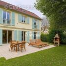 Maison à SAINT-MAUR-DES-FOSSES