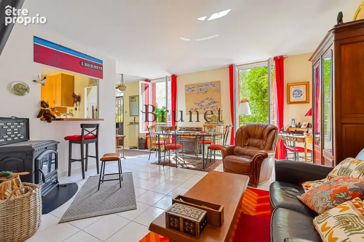 Quartier mairie - maison en très bon état a l'abri des regards - photo 4