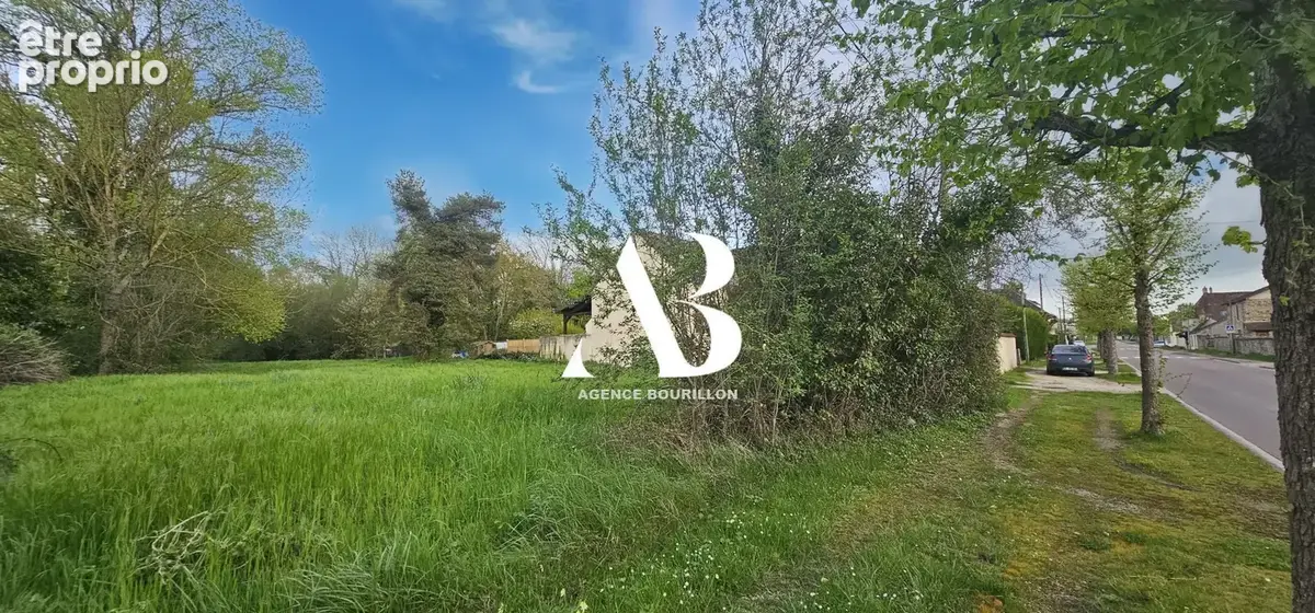 Photo Terrain à Villeneuve-Les-Bordes au prix de 89 000€