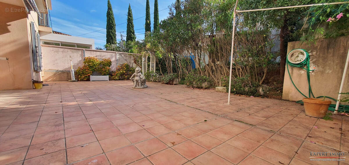 Appartement à SANARY-SUR-MER