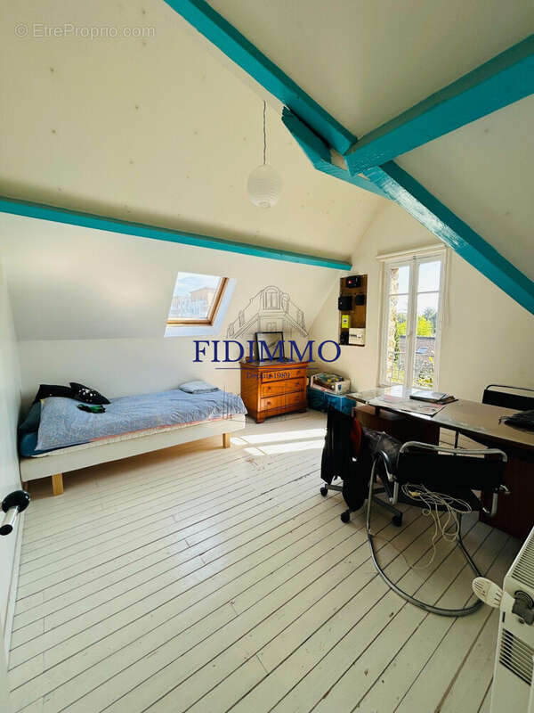 Maison à CHENNEVIERES-SUR-MARNE