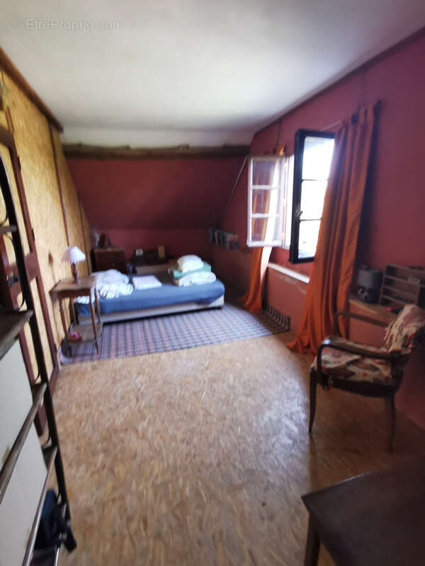 Maison à SAINT-PRIEST-EN-MURAT