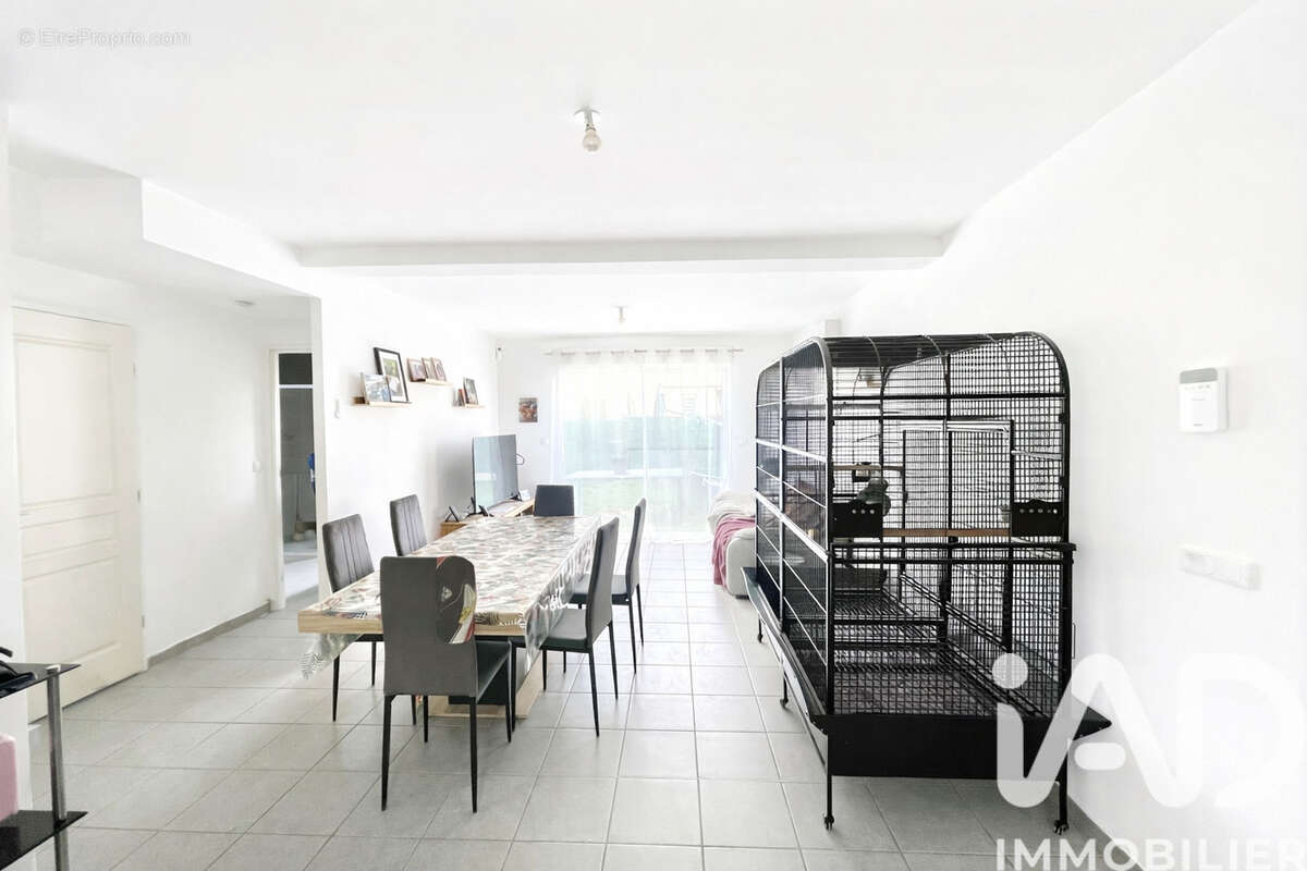 Photo 2 - Maison à NEUILLY-EN-THELLE