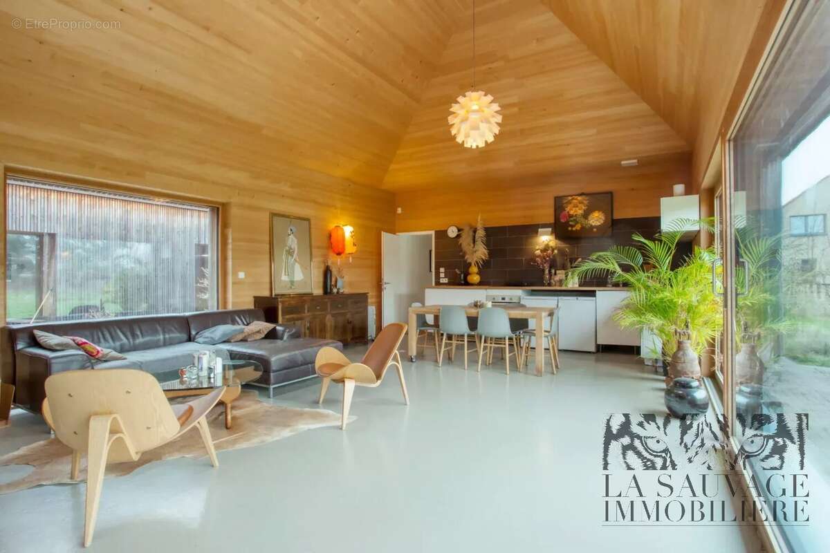 Maison à GROSROUVRE