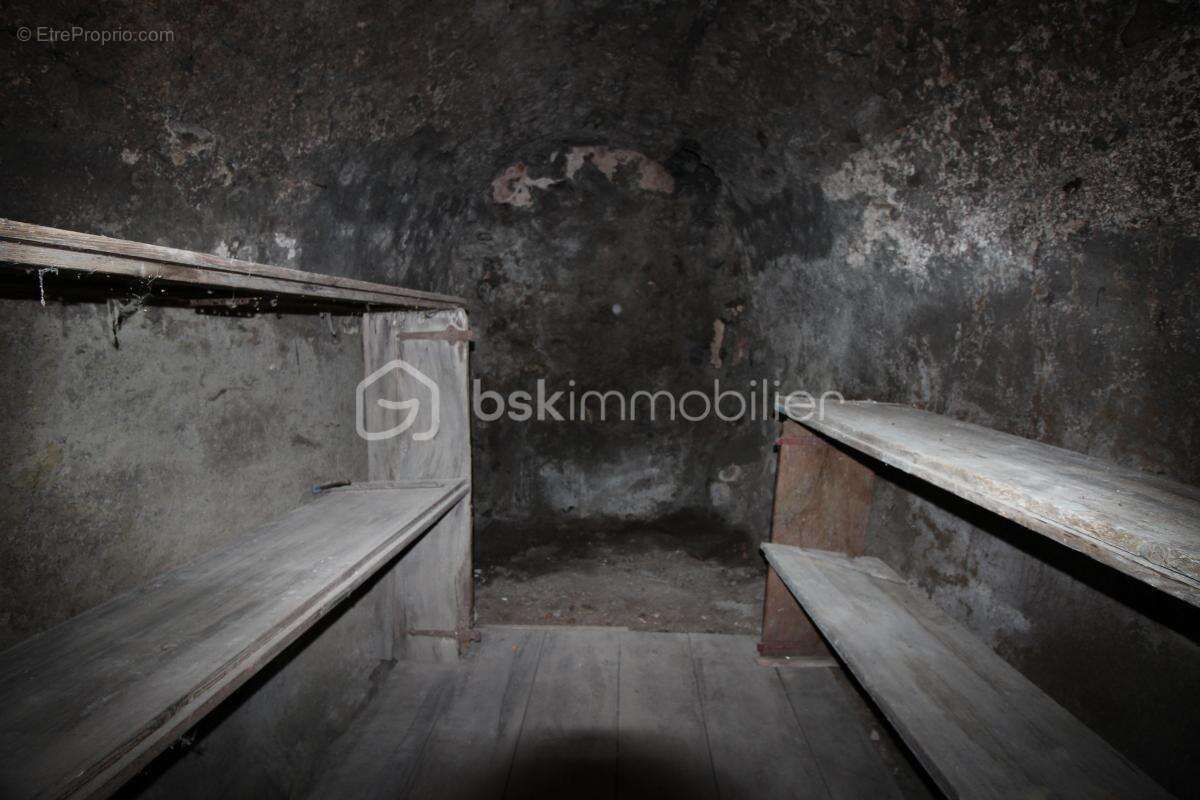 Maison de village à rénover intégralement – Projet réservé aux connaisseurs - photo 8